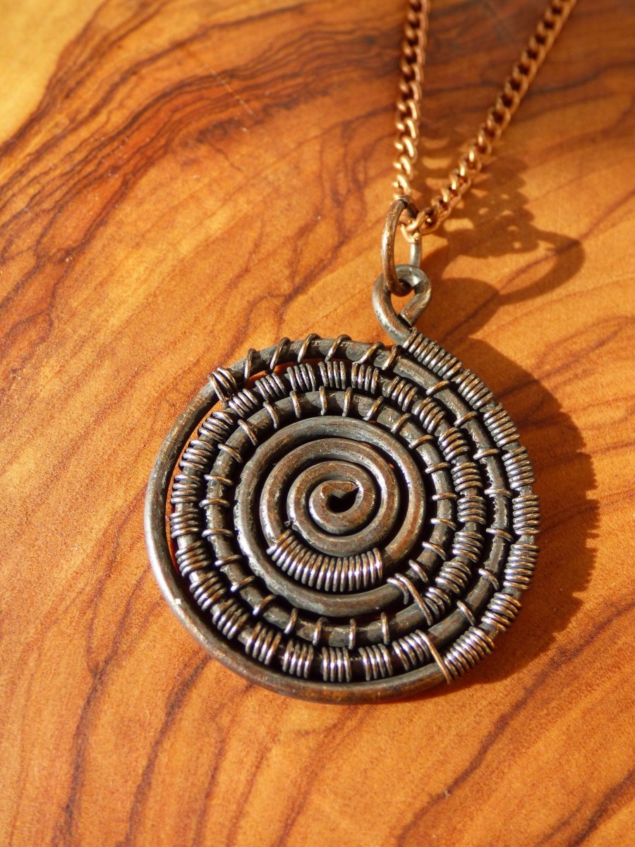 Spirale ~ Anhänger aus Kupfer *~Wire~* ~ Kette ~HIPPIE ~GOA ~Boho ~Ethno ~Nature ~Energy ~Chakra ~Geometrie - Art of Nature Berlin