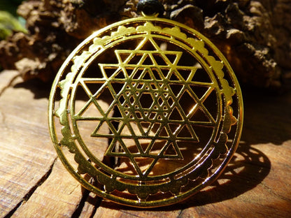 Sri Yantra~ Meditations Amulett Kette ~HIPPIE ~GOA ~Boho ~Tibet ~Ethno ~Nature - Art of Nature Berlin