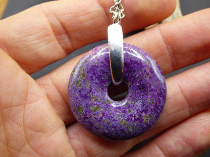 Stichtit ~ Donut Edelstein Kette 925 Sterling Silber Pi Schutzsymbol Lila violett HIPPIE Chakra Boho Ethno Heilstein Festival Purpur Rarität - Art of Nature Berlin