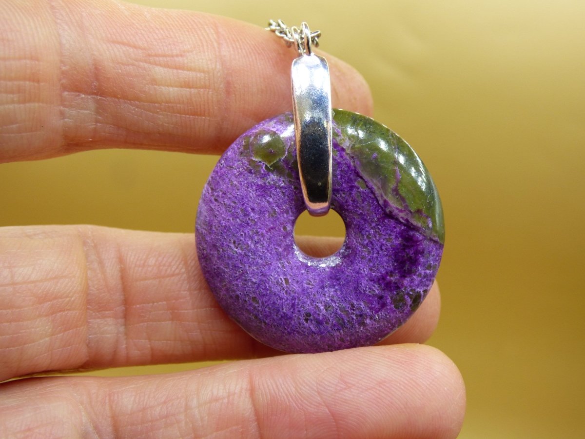 Stichtit ~ Donut Edelstein Kette 925 Sterling Silber Pi Schutzsymbol Lila violett HIPPIE Chakra Boho Ethno Heilstein Festival Purpur Rarität - Art of Nature Berlin