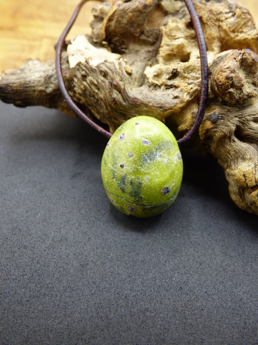 Stichtit in Serpentin~ Edelstein Kette ~HIPPIE ~GOA ~Boho ~Ethno ~Nature ~Heilstein - Art of Nature Berlin