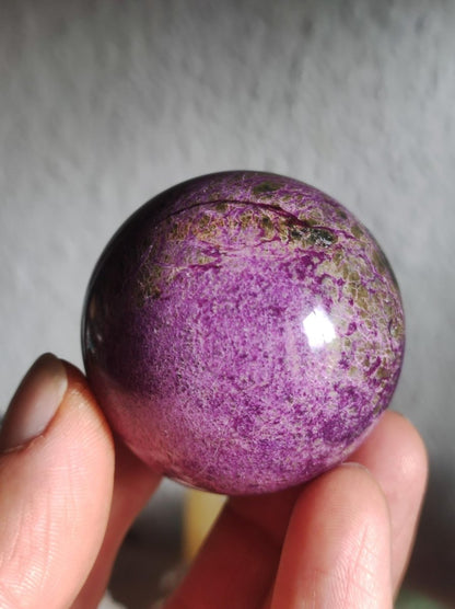 Stichtite AAA - Edelstein Kugel Natur Heilstein Deko Sphere Kristall Geschenk Er Sie Haus Einweihung Wohnung Energie Kraft Meditation - Art of Nature Berlin