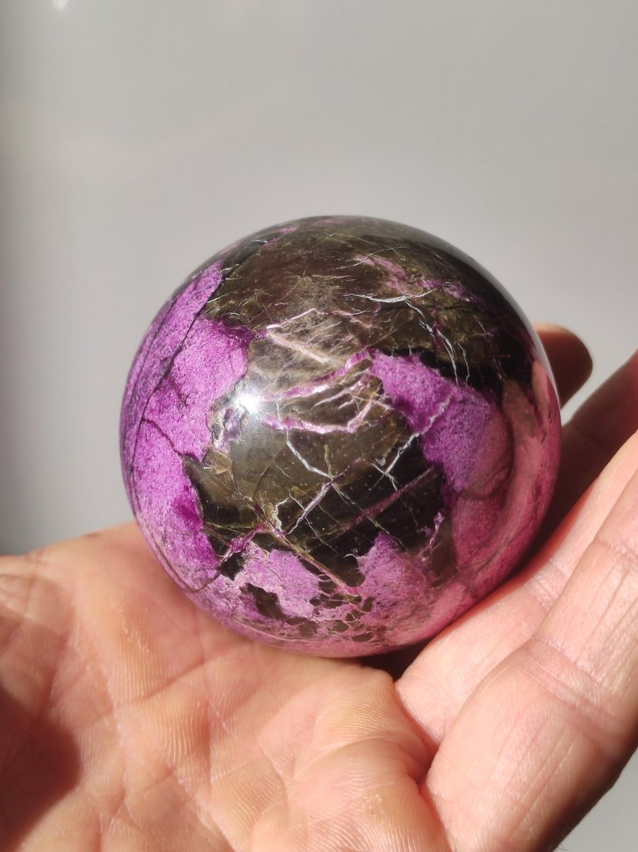 Stichtite AAA - Edelstein Kugel Natur Heilstein Deko Sphere Kristall Geschenk Er Sie Haus Einweihung Wohnung Energie Kraft Meditation - Art of Nature Berlin