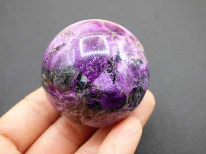 Stichtite AAA - Edelstein Kugel Natur Heilstein Deko Sphere Kristall Geschenk Er Sie Haus Einweihung Wohnung Energie Kraft Meditation - Art of Nature Berlin