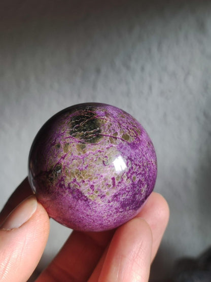 Stichtite AAA - Edelstein Kugel Natur Heilstein Deko Sphere Kristall Geschenk Er Sie Haus Einweihung Wohnung Energie Kraft Meditation - Art of Nature Berlin