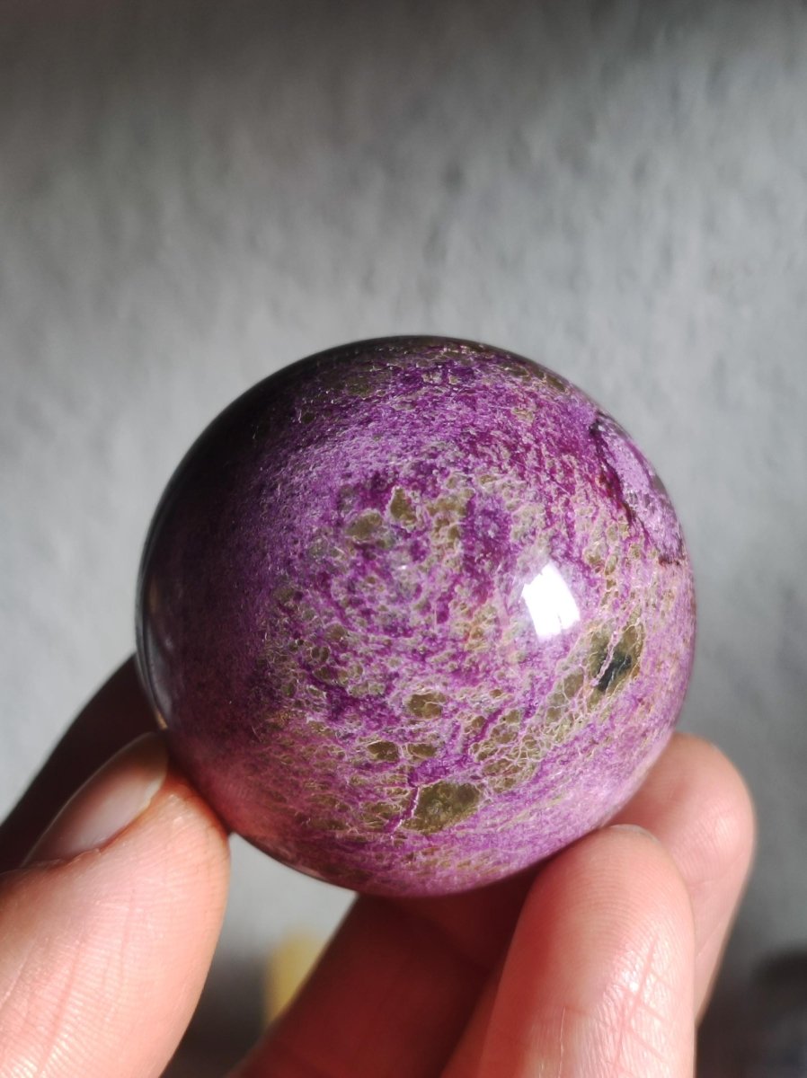 Stichtite AAA - Edelstein Kugel Natur Heilstein Deko Sphere Kristall Geschenk Er Sie Haus Einweihung Wohnung Energie Kraft Meditation - Art of Nature Berlin