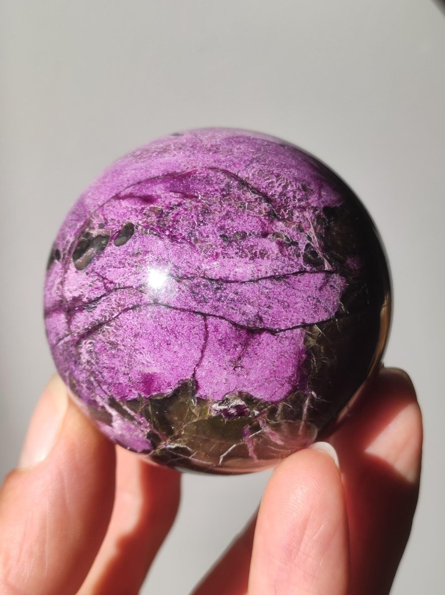 Stichtite AAA - Edelstein Kugel Natur Heilstein Deko Sphere Kristall Geschenk Er Sie Haus Einweihung Wohnung Energie Kraft Meditation - Art of Nature Berlin