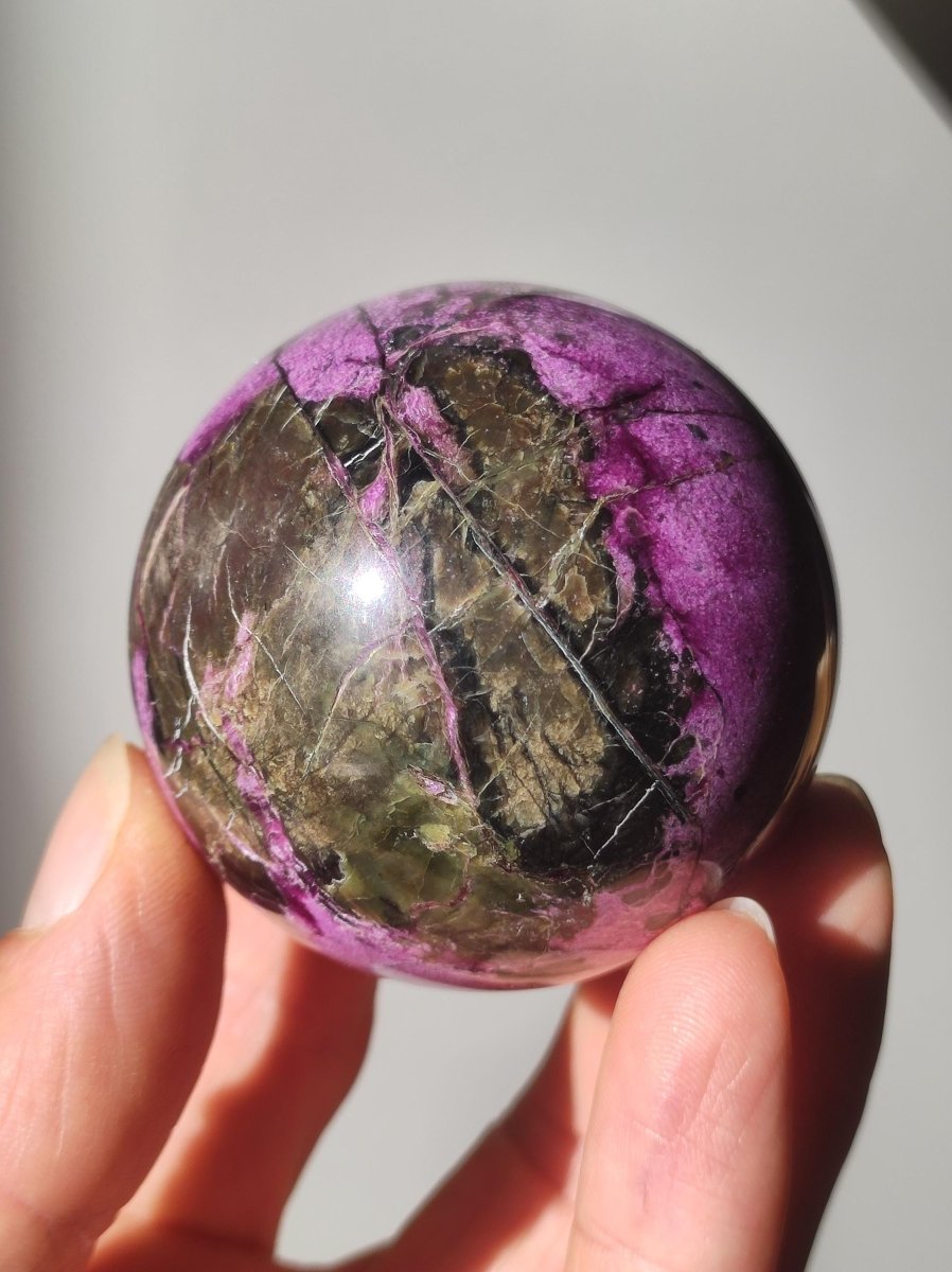 Stichtite AAA - Edelstein Kugel Natur Heilstein Deko Sphere Kristall Geschenk Er Sie Haus Einweihung Wohnung Energie Kraft Meditation - Art of Nature Berlin