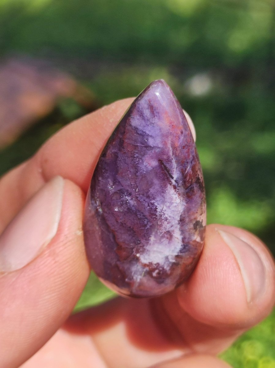 Sugilith A - 100% Natürlich Sugilite Cabochon Sammler Mineral lila hochwertig edel Geldanlage Investition Heilstein Rarität Unikat Therapie - Art of Nature Berlin