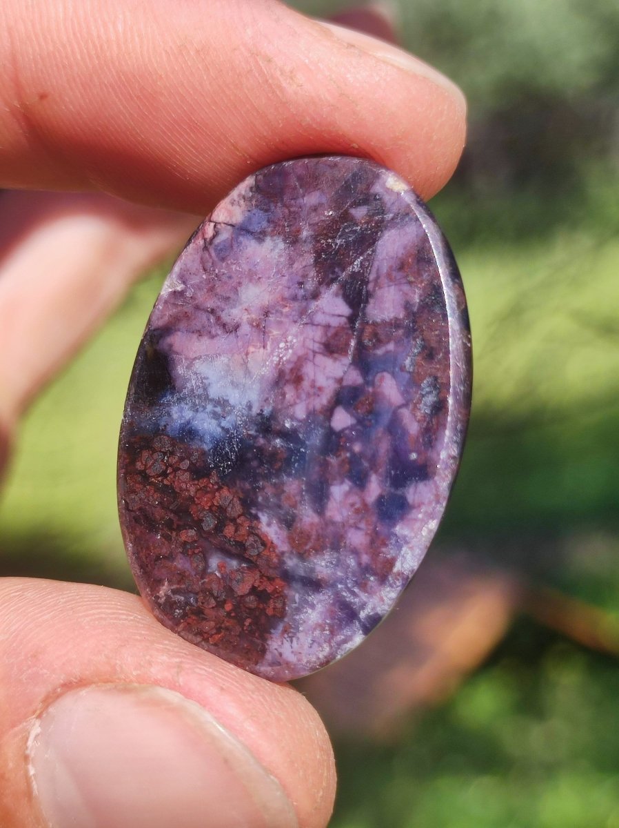 Sugilith A - 100% Natürlich Sugilite Cabochon Sammler Mineral lila hochwertig edel Geldanlage Investition Heilstein Rarität Unikat Therapie - Art of Nature Berlin