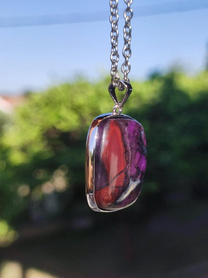 Sugilith + Bustamit & Richterit - inkl. 925 Silber Fassung lila Edelstein Kette Natur Heilstein Seltene Rarität Mann Frau Er Sie Geschenk - Art of Nature Berlin