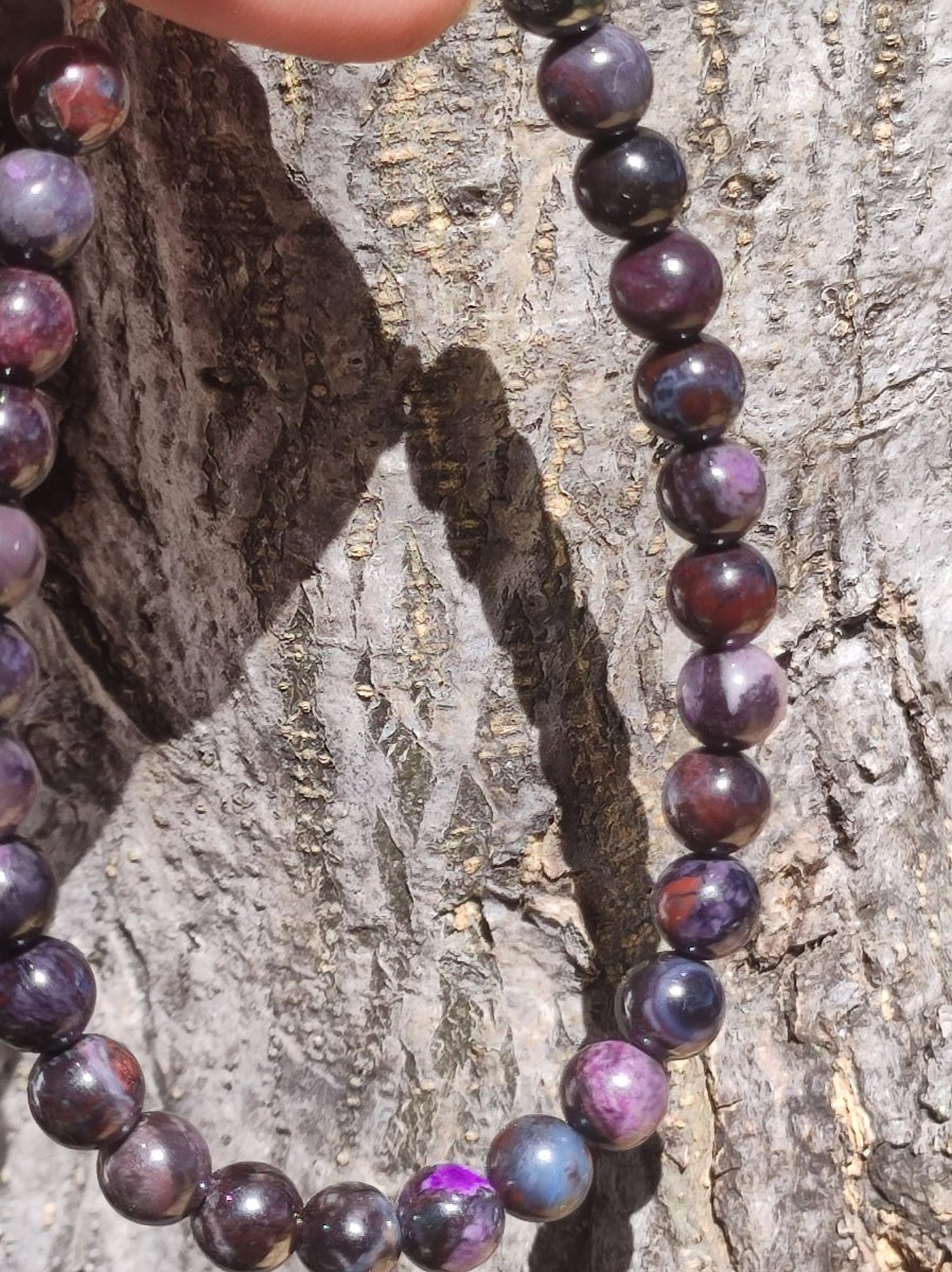 Sugilith Bustamit Richterit Sugilite Edelstein Armband Perlen Heilstein Energie Natur Echt Rarität Selten Schmuck Frau Mann Er Sie Mutter - Art of Nature Berlin