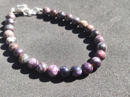 Sugilith Bustamit Richterit Sugilite Edelstein Armband Perlen Heilstein Energie Natur Echt Rarität Selten Schmuck Frau Mann Er Sie Mutter - Art of Nature Berlin