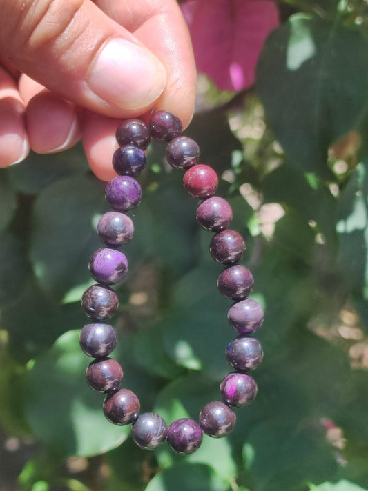 Sugilith Bustamit Richterit Sugilite Edelstein Armband Perlen Heilstein Energie Natur Echt Rarität Selten Schmuck Frau Mann Er Sie Mutter - Art of Nature Berlin