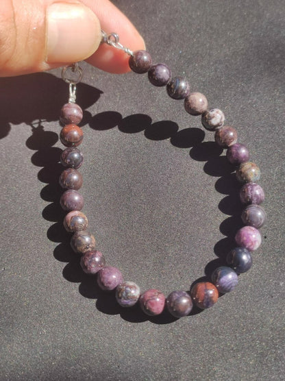 Sugilith Bustamit Richterit Sugilite Edelstein Armband Perlen Heilstein Energie Natur Echt Rarität Selten Schmuck Frau Mann Er Sie Mutter - Art of Nature Berlin