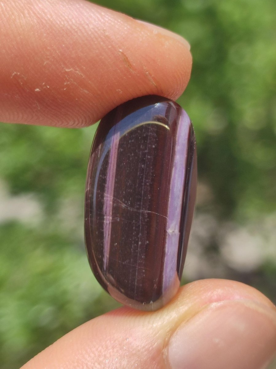 Sugilith & Bustamit - Sammler Deko Heilstein lila Handschmeichler Rarität Meditation Energie Edelstein Kristall Wert Natürlich Unikat - Art of Nature Berlin