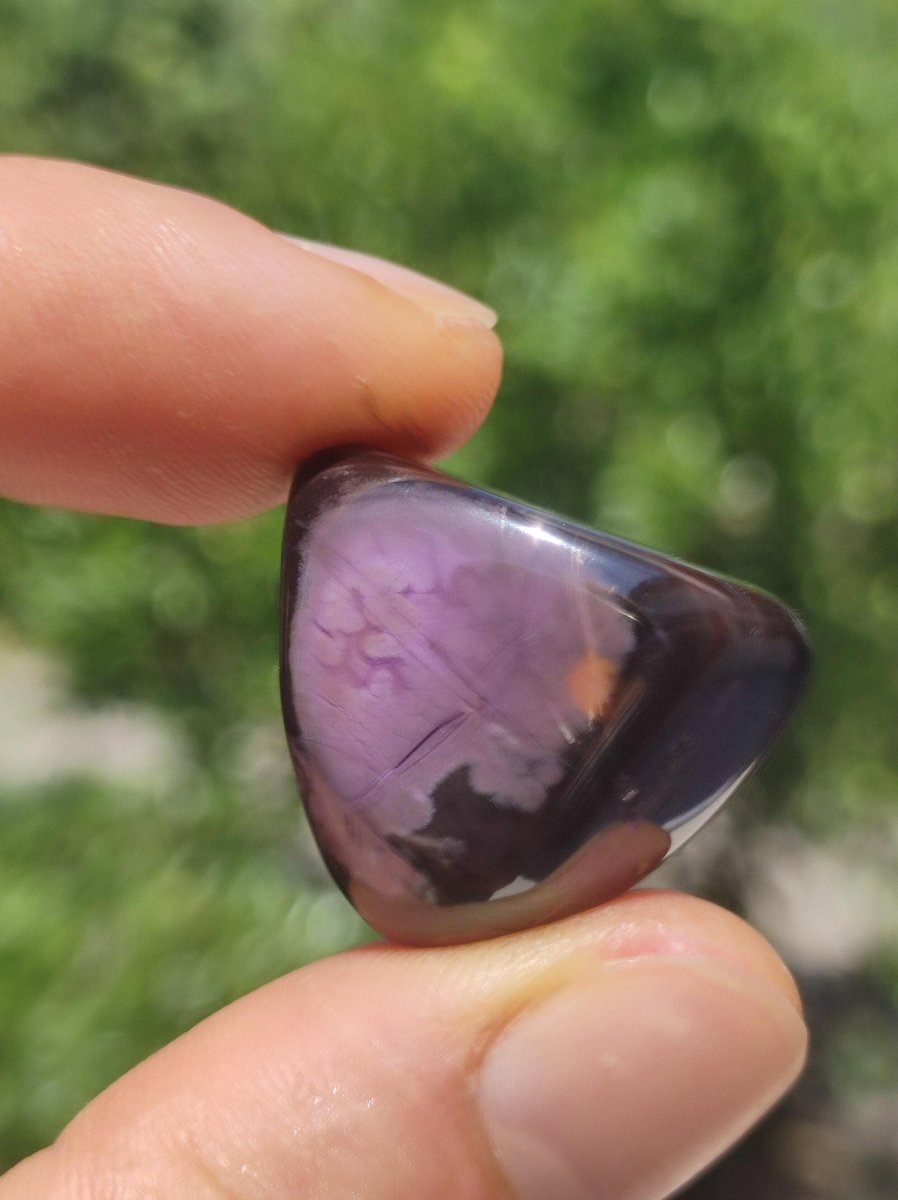 Sugilith & Bustamit - Sammler Deko Heilstein lila Handschmeichler Rarität Meditation Energie Edelstein Kristall Wert Natürlich Unikat - Art of Nature Berlin