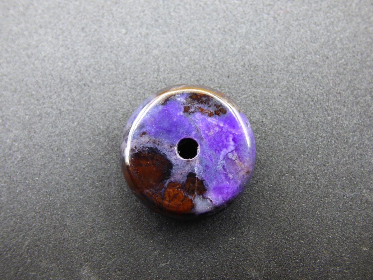 Sugilith Bustamit Schutz Donut Edelstein Kristall Heilstein Rarität Selten Sammler lila blau Anhänger Geschenk Frau Er Sie Halschakra - Art of Nature Berlin