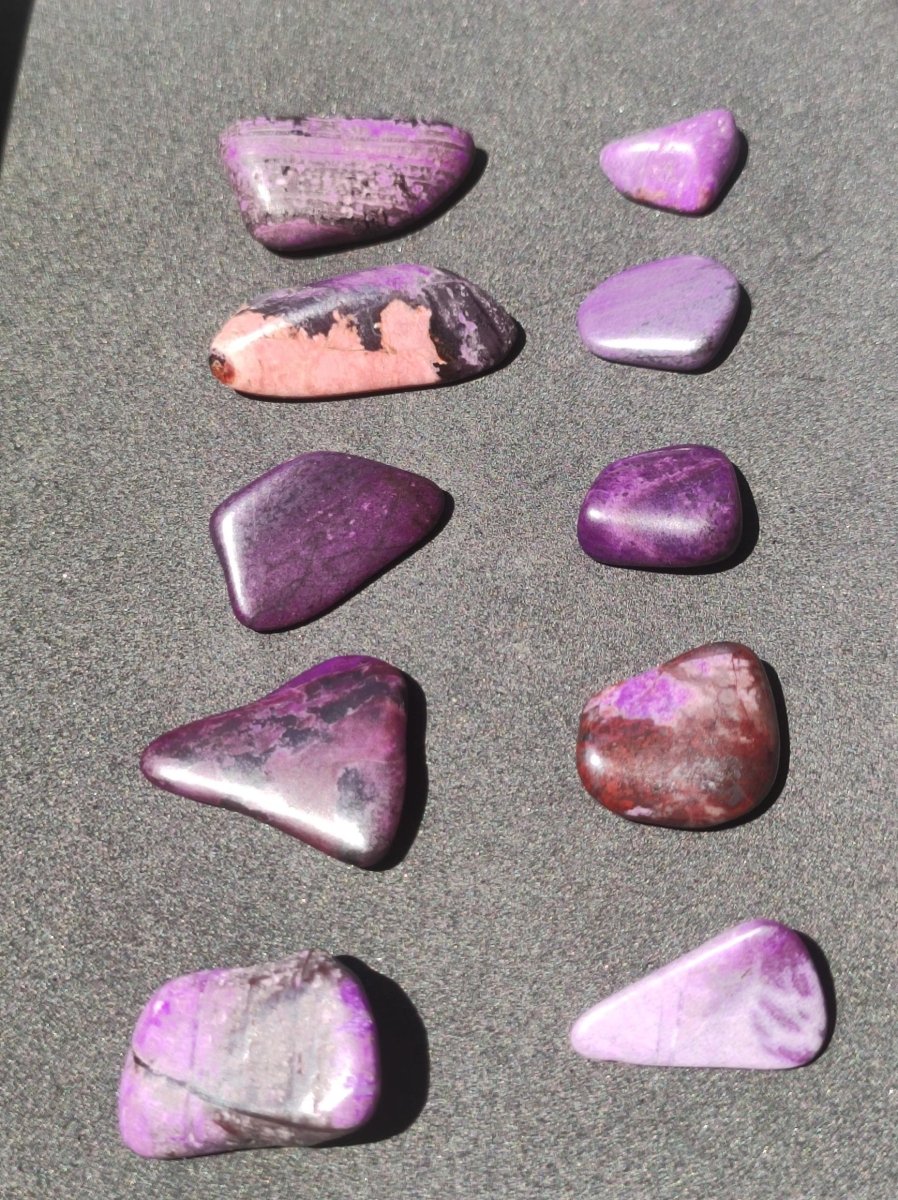 Sugilith ~ Dekostein Heilstein Meditation Energie Edelstein Trommelstein Kristall Mineral Energie Lila pink Investition Wertanlage Natürlich - Art of Nature Berlin