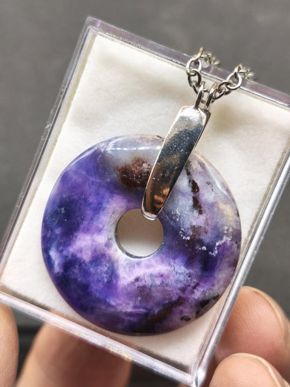Sugilith Edelstein Kette 925 Sterling Silber Mineral Sammler Natur Heilstein Rarität Sugilite Energie AAA Meditation Selten Schutz Donut - Art of Nature Berlin