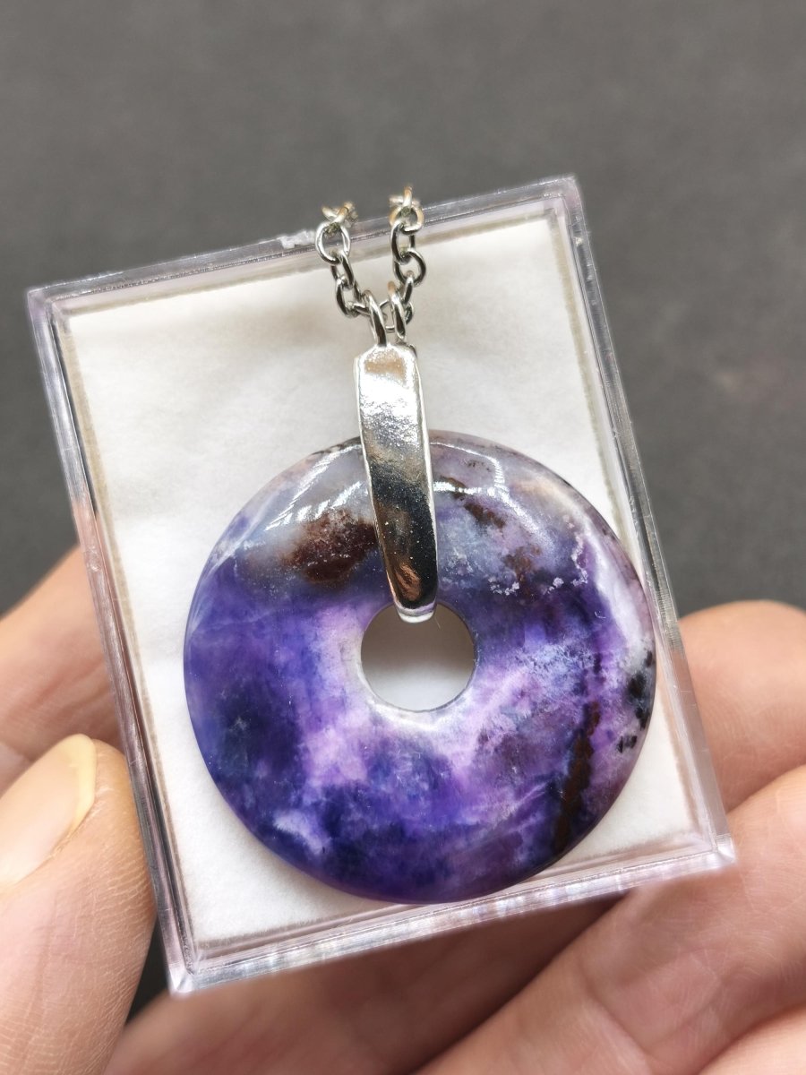 Sugilith Edelstein Kette 925 Sterling Silber Mineral Sammler Natur Heilstein Rarität Sugilite Energie AAA Meditation Selten Schutz Donut - Art of Nature Berlin