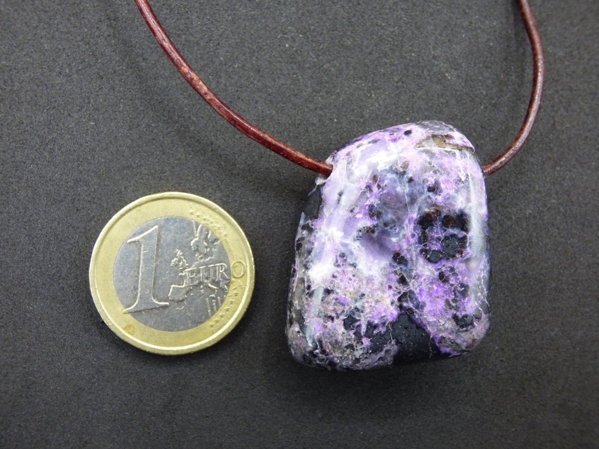 Sugilith Edelstein Kette selten Rarität Ethno Nature Heilstein Geschenk Weihnachten Er Sie Mann Frau Sammler lila Sugilite Wertanlage - Art of Nature Berlin
