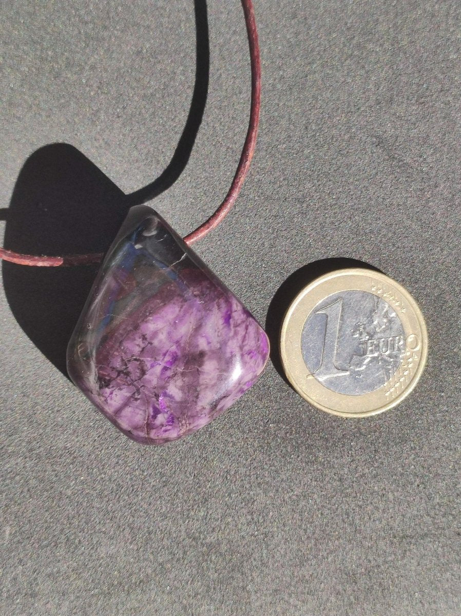 Sugilith Edelstein Kette selten Rarität HIPPIE GOA Boho Ethno Nature Heilstein Sammler Wertanlage lila Sugilite - Art of Nature Berlin