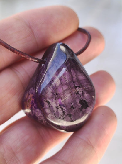 Sugilith Edelstein Kette selten Rarität HIPPIE GOA Boho Ethno Nature Heilstein Sammler Wertanlage lila Sugilite - Art of Nature Berlin