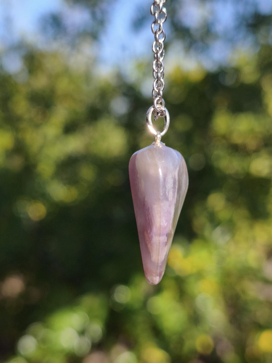 Sugilith-Quarz Kette inkl. 925 Silberöse lila Edelstein Unikat Ethno Natur Heilstein Rarität Selten Flash Wow Sammler Investition Edel - Art of Nature Berlin