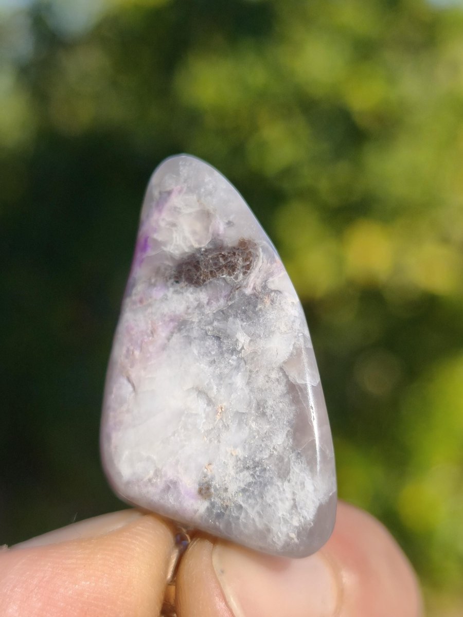 Sugilith Quarz Kette inkl. 925 Silberöse lila Edelstein Unikat Ethno Natur Heilstein Rarität Selten Flash Wow Sammler Investition Edel - Art of Nature Berlin