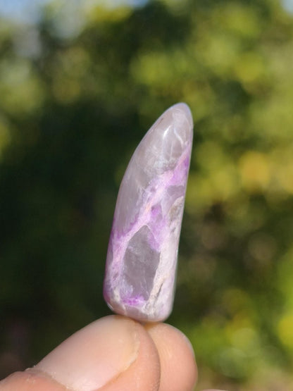 Sugilith Quarz Kette inkl. 925 Silberöse lila Edelstein Unikat Ethno Natur Heilstein Rarität Selten Flash Wow Sammler Investition Edel - Art of Nature Berlin