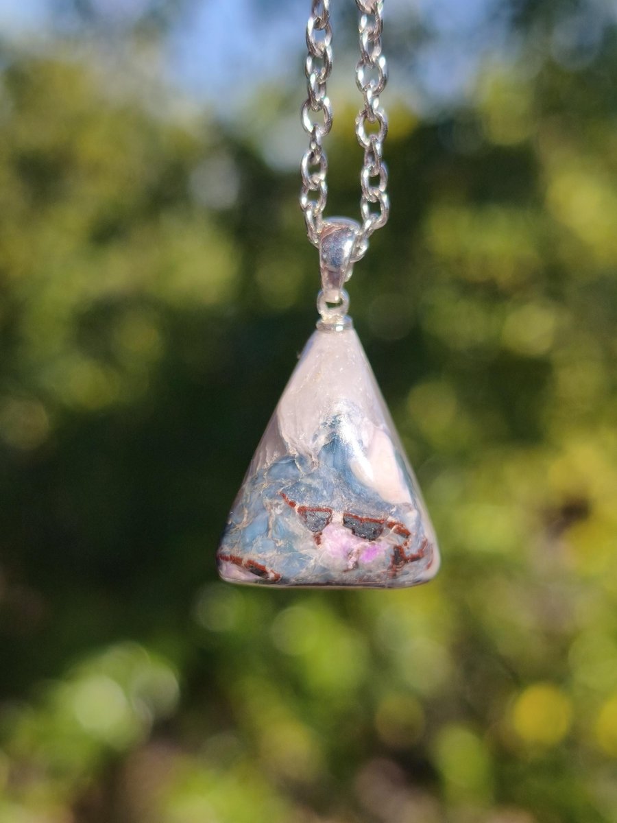 Sugilith Richterit Kette inkl. 925 Silberöse lila Edelstein Unikat Ethno Natur Heilstein Rarität Selten Flash Wow Sammler Investition Edel - Art of Nature Berlin
