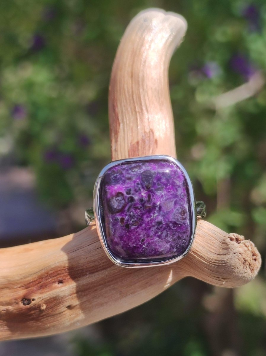 Sugilith Ring - 925 Sterling Silber - Edelstein lila Heilstein Natur Cabochon Frau Geschenk Sie Muttertag Oma Weihnachten Kristall Selten - Art of Nature Berlin