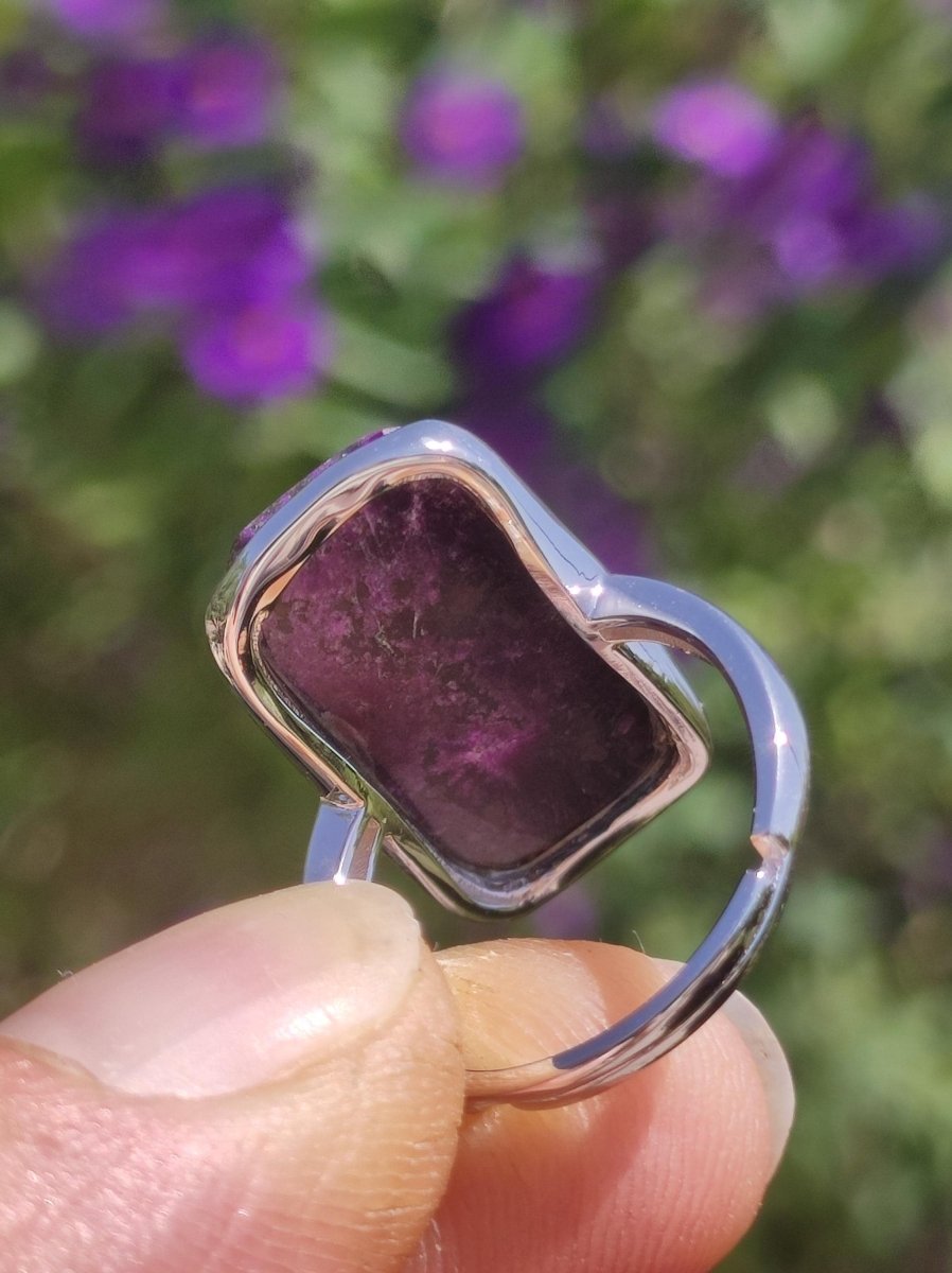 Sugilith Ring - 925 Sterling Silber - Edelstein lila Heilstein Natur Cabochon Frau Geschenk Sie Muttertag Oma Weihnachten Kristall Selten - Art of Nature Berlin