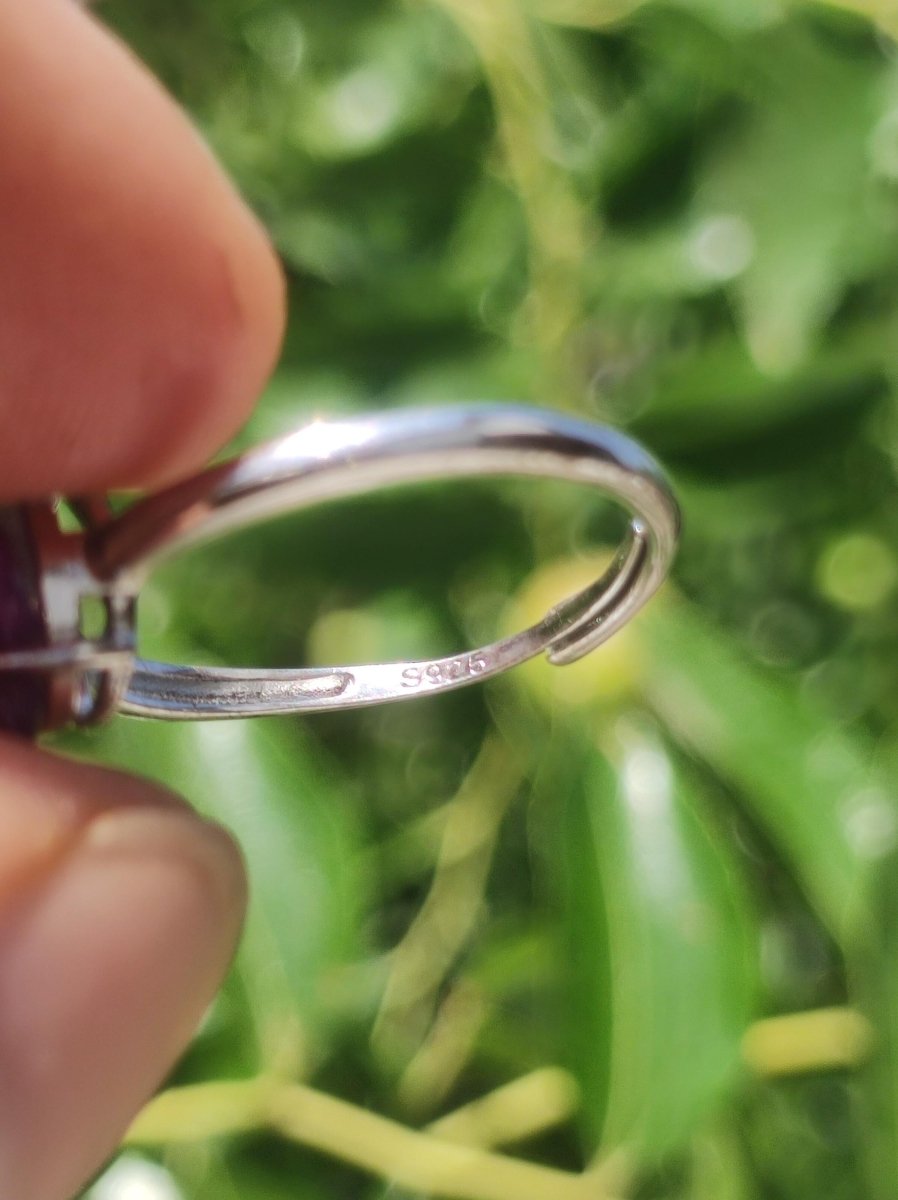 Sugilith Ring ~ Roh Sugilite 925 Sterling Silber Edelstein Heilstein lila Natur Frau Geschenk Sie Mutter Geburtstag Kristall Selten Rarität - Art of Nature Berlin