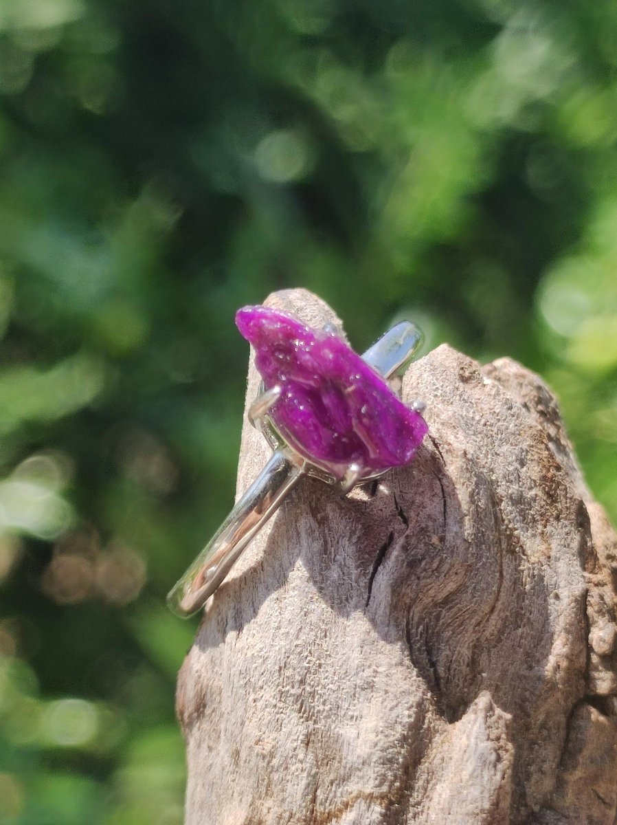 Sugilith Ring ~ Roh Sugilite 925 Sterling Silber Edelstein Heilstein lila Natur Frau Geschenk Sie Mutter Geburtstag Kristall Selten Rarität - Art of Nature Berlin