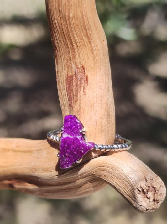Sugilith Ring ~ Roh Sugilite ~ 925 Sterling Silber ~ Edelstein lila Heilstein Frau Geschenk Sie Muttertag Oma Weihnachten Kristall Natur - Art of Nature Berlin