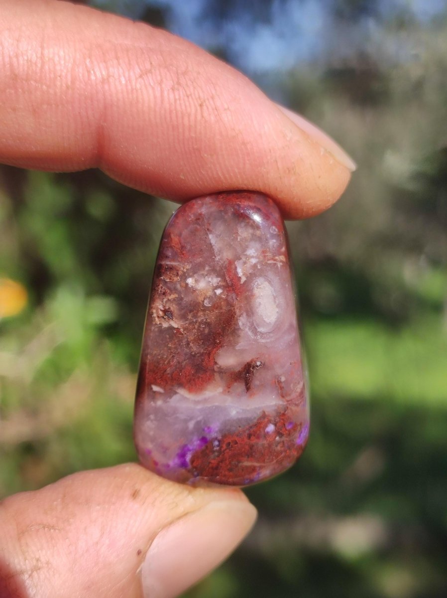 Sugilith - Sammler Deko Heilstein lila Handschmeichler Rarität Meditation Energie Edelstein Kristall Investition Wertanlage Natürlich Unikat - Art of Nature Berlin