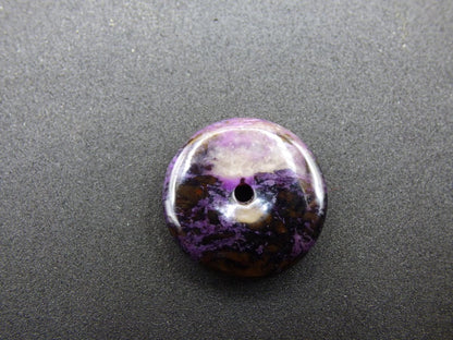 Sugilith Schutz Donut Edelstein Kristall Heilstein Rarität Selten Sammler lila blau Anhänger Geschenk Frau Er Sie Halschakra - Art of Nature Berlin