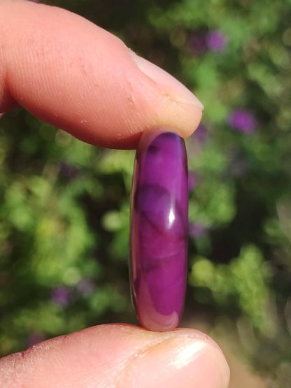 Sugilith Schutz Donut Edelstein Kristall Heilstein Rarität Selten Sammler Sugilit lila Anhänger rund Geschenk Mann Frau Er Sie Freund violet - Art of Nature Berlin