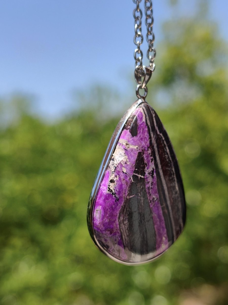 Sugilith / Sugilite AAA 925 Silber Fassung lila Edelstein Kette Natur Heilstein Energie Rarität Mann Frau Er Sie Geschenk Edel hochwertig - Art of Nature Berlin