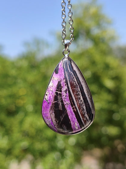 Sugilith / Sugilite AAA 925 Silber Fassung lila Edelstein Kette Natur Heilstein Energie Rarität Mann Frau Er Sie Geschenk Edel hochwertig - Art of Nature Berlin