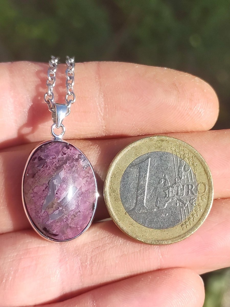 Sugilith / Sugilite inkl. 925 Silber Fassung lila Edelstein Kette Natur Heilstein Energie Rarität Mann Frau Er Sie Geschenk Edel hohwertig - Art of Nature Berlin