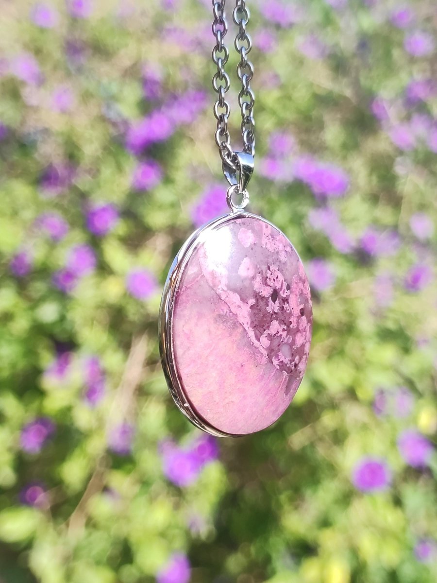 Sugilith / Sugilite inkl. 925 Silber Fassung lila Edelstein Kette Natur Heilstein Energie Rarität Mann Frau Er Sie Geschenk Edel hohwertig - Art of Nature Berlin