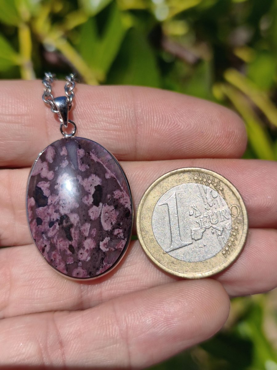 Sugilith / Sugilite inkl. 925 Silber Fassung lila Edelstein Kette Natur Heilstein Energie Rarität Mann Frau Er Sie Geschenk Edel hohwertig - Art of Nature Berlin