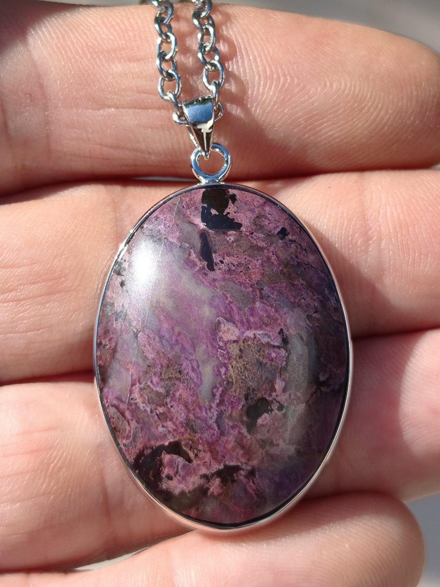 Sugilith / Sugilite inkl. 925 Silber Fassung lila Edelstein Kette Natur Heilstein Energie Rarität Mann Frau Er Sie Geschenk Edel hohwertig - Art of Nature Berlin