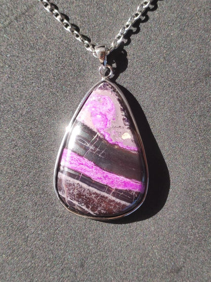 Sugilith / Sugilite inkl. 925 Silber Fassung lila Edelstein Kette Natur Heilstein Energie Rarität Mann Frau Er Sie Geschenk Edel hochwertig - Art of Nature Berlin