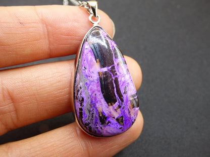 Sugilith / Sugilite inkl. 925 Silber Fassung lila Edelstein Kette Natur Heilstein Energie Rarität Mann Frau Er Sie Geschenk Edel hochwertig - Art of Nature Berlin