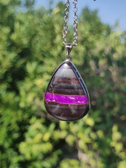 Sugilith / Sugilite inkl. 925 Silber Fassung lila Edelstein Kette Natur Heilstein Energie Rarität Mann Frau Er Sie Geschenk Edel hochwertig - Art of Nature Berlin