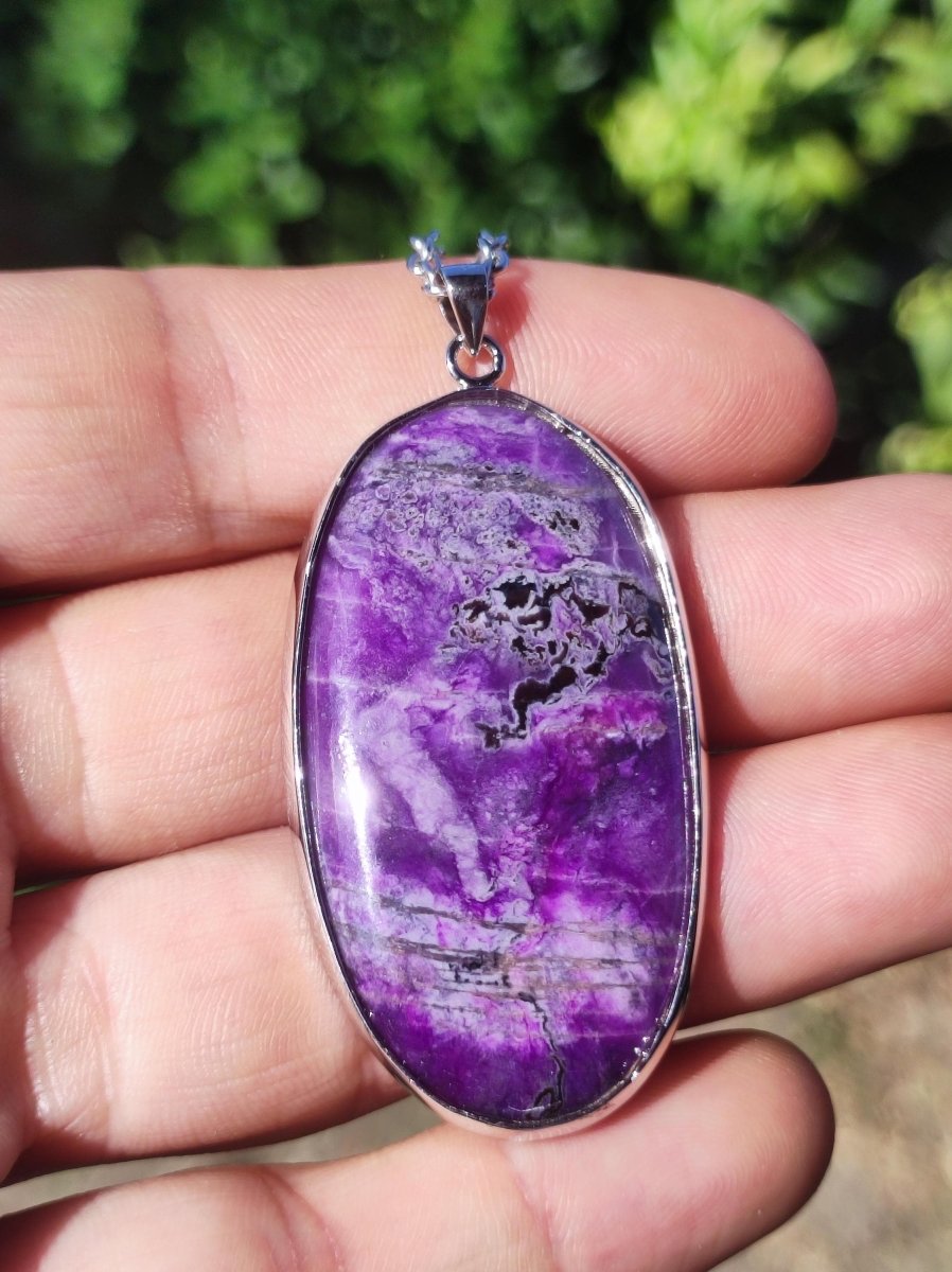 Sugilith / Sugilite inkl. 925 Silber Fassung lila Edelstein Kette Natur Heilstein Energie Rarität Mann Frau Er Sie Geschenk Edel hochwertig - Art of Nature Berlin